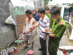 Hải Phòng: Bắt quả tang 2 điểm sang chiết gas trái phép