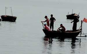 Đà Nẵng: Một sinh viên mất tích khi đi tắm biển