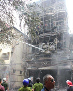 Cháy rụi siêu thị đồ trẻ em vào ngày Quốc tế Thiếu nhi