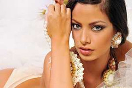 Ngắm vẻ đẹp của tân Hoa hậu Hoàn vũ Bolivia