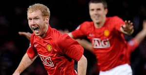 Facebook Việt: Sao không phải Scholes, Carrick?