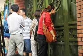 Bé gái gây cháy ở TP.HCM: Nghiêng về hướng tự đốt