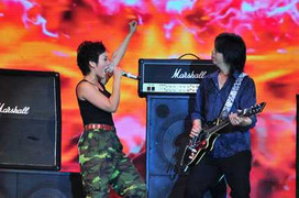 Bài hát yêu thích: Được khen không phải người nổi tiếng