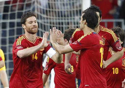 Tây Ban Nha trước Euro: 'Độc chiêu' đến từ đâu?