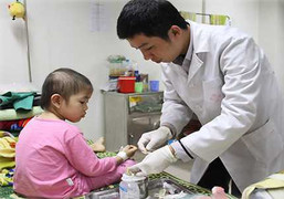 Để trẻ không ốm trong mùa hè