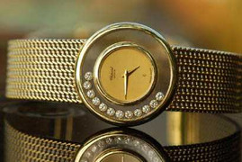 Tiết kiệm 85% khi mua đồng hồ hiệu tại Donghothuysy.net