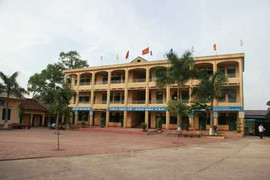 Quay clip ném phao: Phụ huynh muốn đóng tiền 'hỗ trợ'