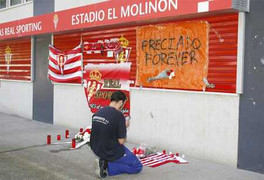 Xúc động lễ tưởng nhớ HLV qua đời vì bệnh tim