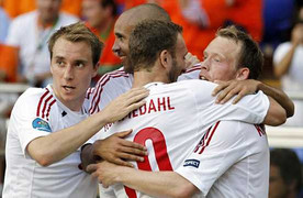 Đan Mạch bất ngờ cho Hà Lan nếm mùi thất bại