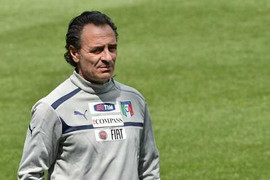 Chiến TBN, Ý chơi kiểu...vua hòa