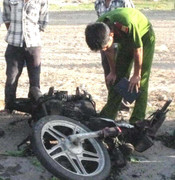 Mô tô tự bốc cháy, một phụ nữ bị thương nặng