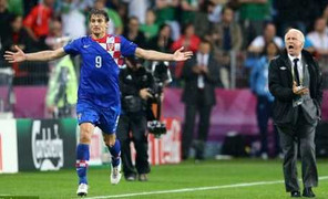 Hạ Ireland, Croatia vượt mặt 'đại gia' Italia, TBN