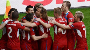 Ghi bàn chớp nhoáng, CH Séc có 3 điểm đầu tay