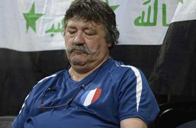 CĐV ngủ ngon lành khi xem đại chiến Anh-Pháp