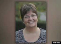 Gọi học trò là 'Black Boy', một giáo viên bị đuổi việc