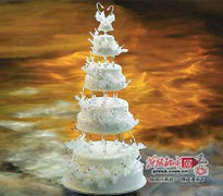 Dùng Rolls Royce giao bánh sinh nhật 2,8 tỷ đồng