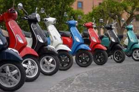 Xe gì cũng ế, nhà sản xuất ‘ăn theo’ Euro để kích cầu