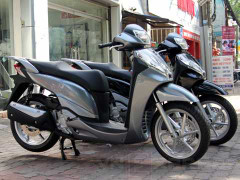 Cận cảnh Honda SH300i 2012 tại Việt Nam