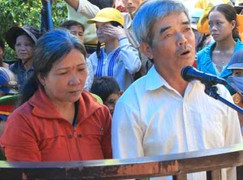 Quảng Ngãi: Vợ chồng “dạy” con bằng dây điện lãnh án