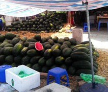 Người tiêu dùng “sập bẫy” quảng cáo dưa hấu Sài Gòn?