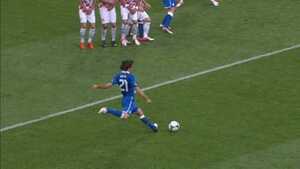 Cú sút phạt ghi bàn thần sầu của Pirlo