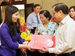 Thành ủy Hà Nội luân chuyển, điều động 23 cán bộ