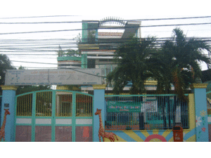 Con nuôi nữ 'đại gia 1.000 tỷ' đã rời khỏi Việt Nam