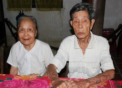 Chuyện lạ ở Bến Tre: Lấy nhau ở tuổi... 91