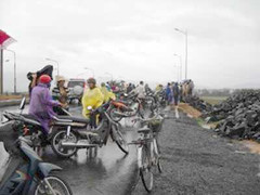 Nhảy cầu tự tử vì thua độ bóng đá EURO 2012