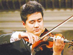 Bùi Công Duy biểu diễn cùng dàn nhạc Berliner Symphonik