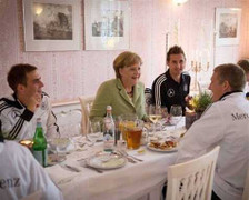 ĐT Đức trước tứ kết: CĐV quyền lực bậc nhất Châu Âu