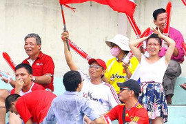 Vụ trọng tài Trí bị tấn công: Khởi tố 2 CĐV Hải Phòng