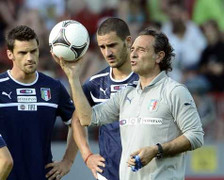 Italia: sẽ chỉ được thưởng nếu vào đến bán kết Euro