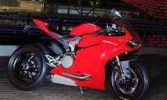 Mới ra mắt, quái vật Ducati Panigale dính triệu hồi