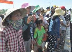 12 ngư dân trở về từ cõi 'tử thần' sau 120 giờ