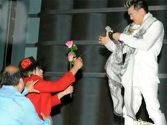 Kẻ tấn công Mr Đàm lĩnh án 6 tháng tù