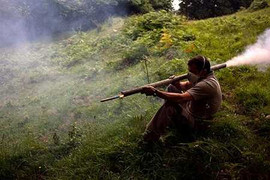 Ảnh quốc tế 24/6: Thợ mỏ và tên lửa tự chế