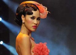 Siêu mẫu Phương Mai phủ nhận tin đồn mua giải