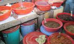 Mắm tép sống '3 không', coi chừng thịt lợn bệnh