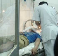 Tạm đình chỉ công tác dân quân bị 'tố' đánh người