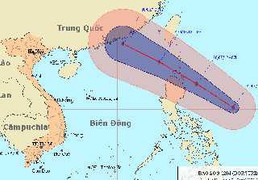 Bão Doksuri tiến gần biển Đông, biển động rất mạnh