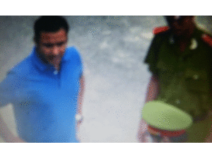 Bắt quả tang hàng cấm trên xe của MC Quyền Linh?