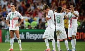 Ronaldo: Chào nhé, mảnh trời không... Messi