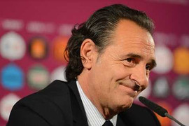Prandelli: Ý thắng Đức nhưng vẫn dưới cơ TBN