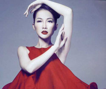 Linh Nga: 'Bây giờ tôi vẫn có cảm giác cô đơn'