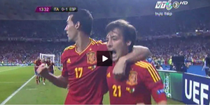 Phút 14, David Silva xé lưới Buffon
