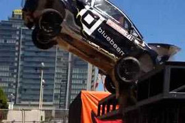 Nhảy cầu hụt, xe đua X-Games nát như trong phim