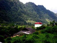 Run rẩy vào thánh địa của những ông trùm ma túy cỡ bự