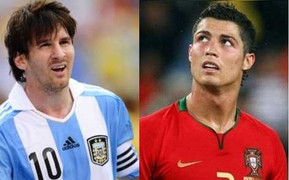 Hậu Euro 2012: Nhà cái ủng hộ Ronaldo phế truất Messi