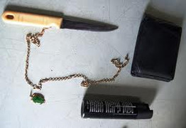 Thiếu nữ đi nhờ xe gặp ngay 'tướng cướp'